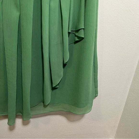 David’s Bridal Crinkle Chiffon Dress w/ Front Cascade Clover Green 10 - Picture 7 of 11